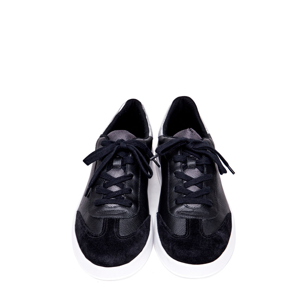 Zapatilla raquel cuero negro