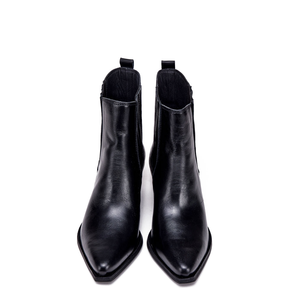 Botin taco samy cuero negro