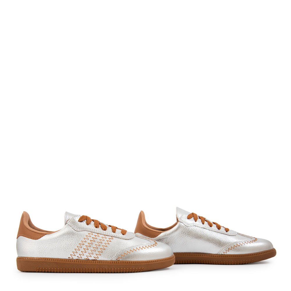 Zapatilla stella cuero plateado