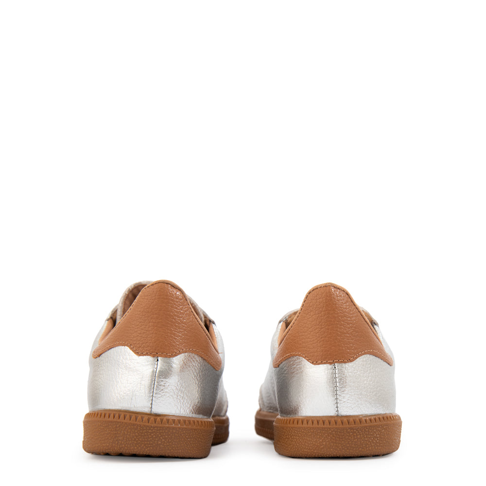 Zapatilla stella cuero plateado