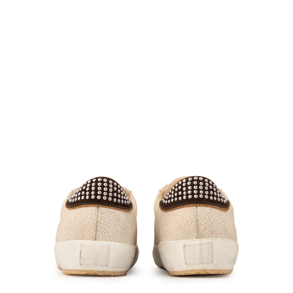 Zapatilla urban cuero blanco crudo