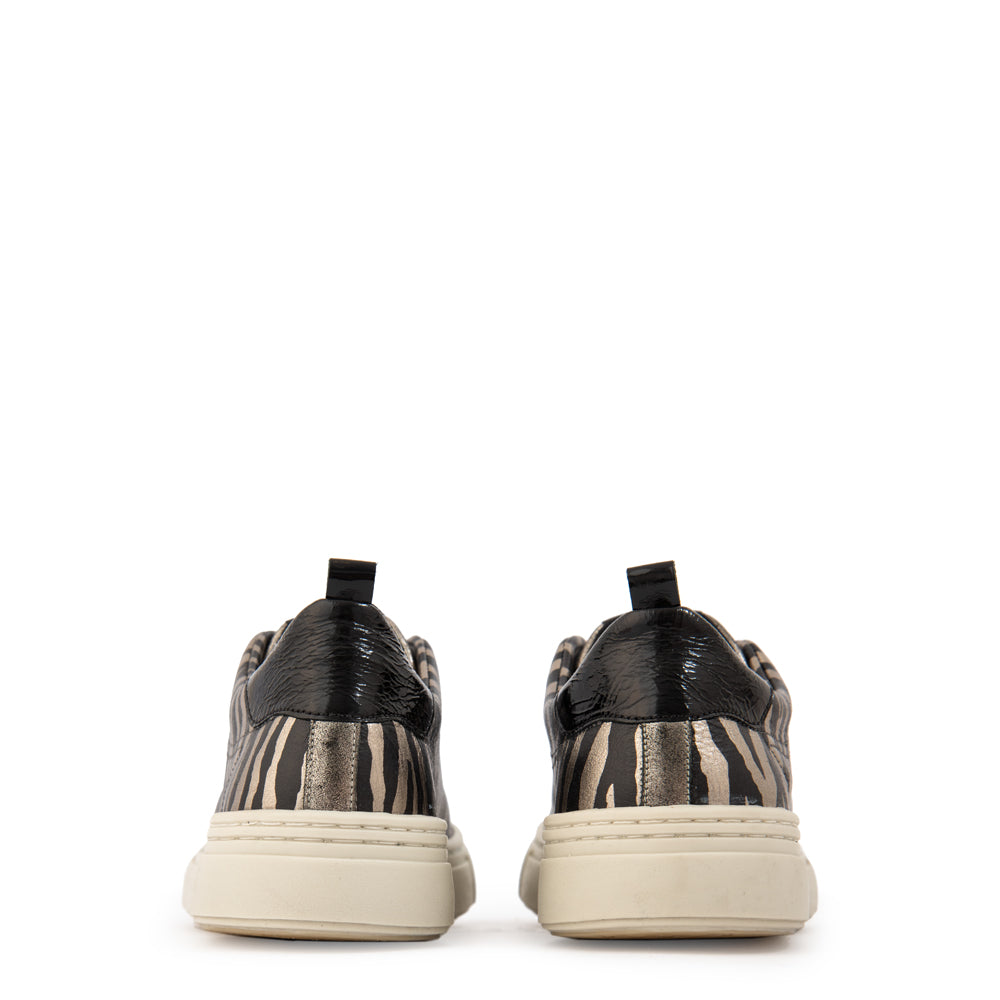 Zapatilla wild cuero negro